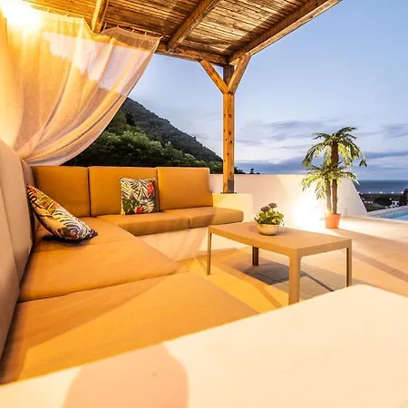 Casa Do Outeiro With Heated Pool 30c * Povoacao (Sao Miguel)