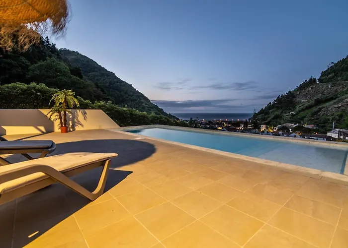 Casa Do Outeiro With Heated Pool 30c Holiday home *