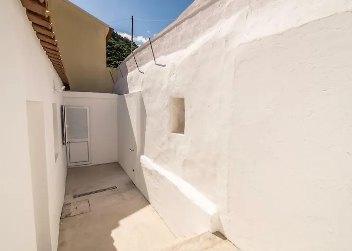 Casa Do Outeiro With Heated Pool 30c * Povoacao (Sao Miguel)